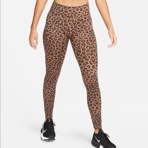 Nike Leopard Leggings